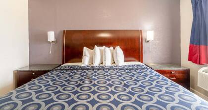 Queen Bed|Non-Smoking
