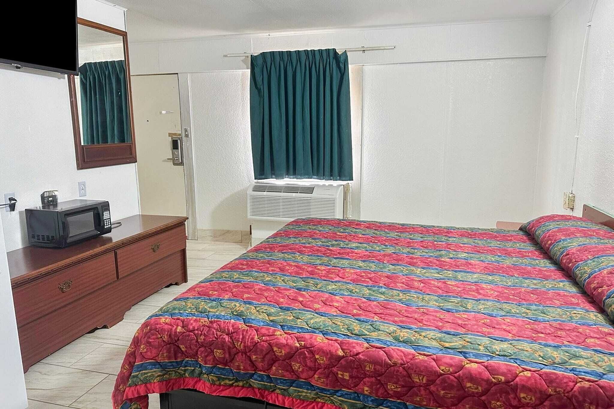 1 bedroom