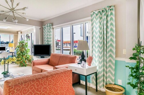 Myrtle Beach SC | full bed
