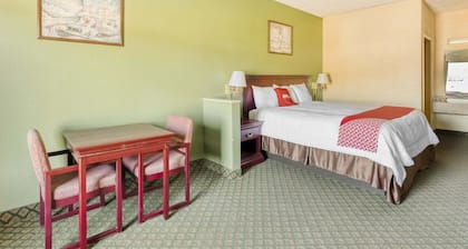 King Bed Accessible|Grenada MS