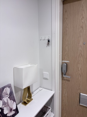 Interior - Modern studio next to Finnoo metro - BossHomes Tuohi (Espoo)