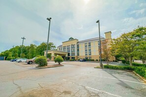 Exterior - 1 Bedroom Suite with Jetted Tub (Jackson)