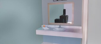 Kernersville NC | Queen Bed|Smk