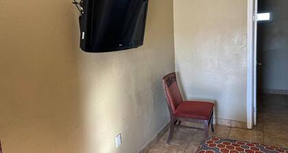 Lancaster, CA | Full Bed