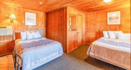 La Crosse KS | 2 Queen Bed