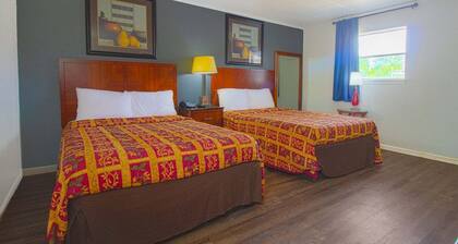 3 Queen Bed|McAlester OK