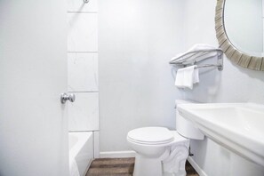 Douche, serviettes fournies