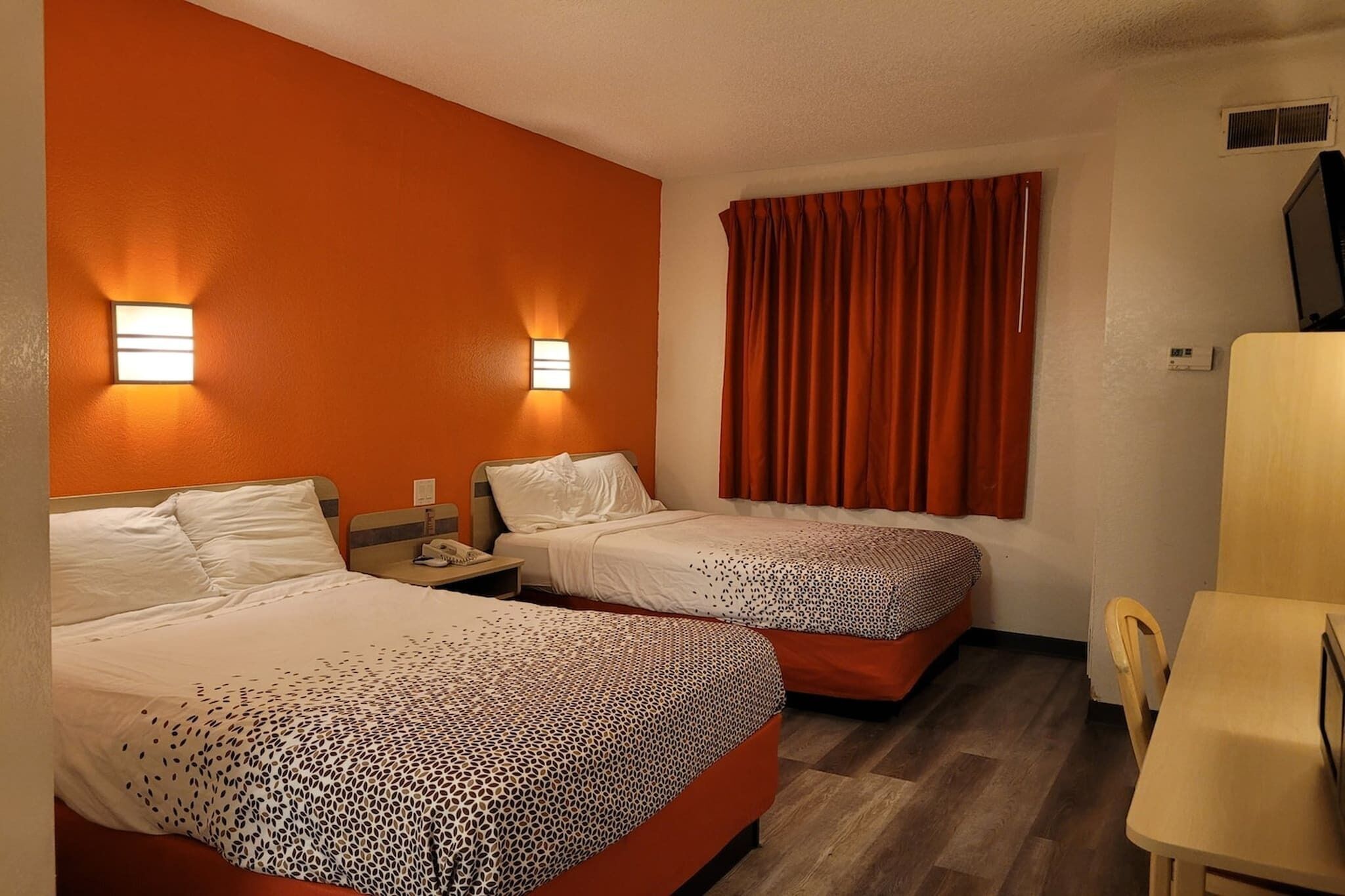 Room. 2 Full Beds Non-Smoking