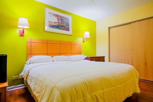 Full Bed | Non Smoking