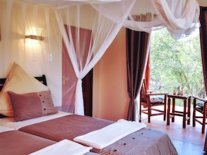 2 bedrooms, iron/ironing board, Internet, bed sheets
