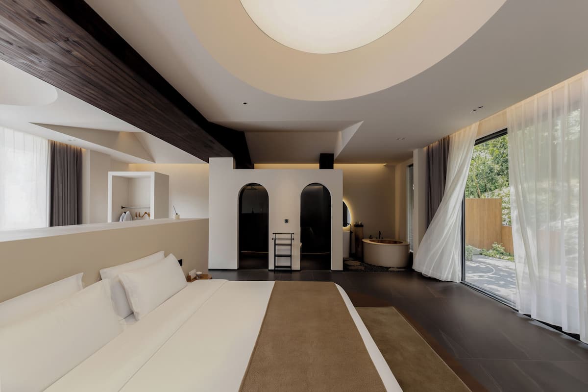 Premier-Suite, 1 King-Bett, eigenes Bad, Bergblick | Daunenbettdecken, Verdunkelungsvorhänge, schallisolierte Zimmer