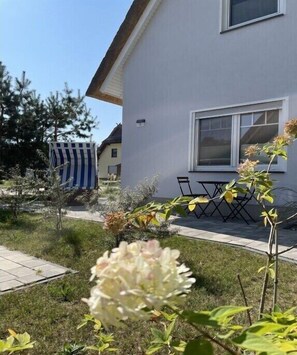 Property grounds - Holiday home in Zirchow with swimming pool (Zirchow)