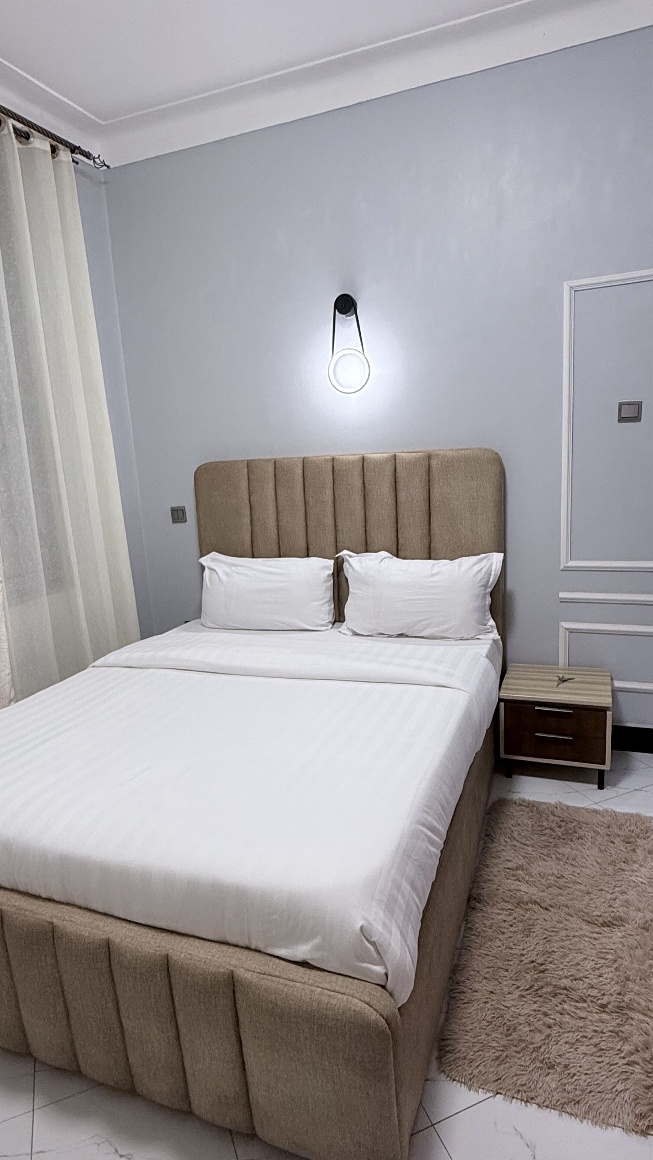 Ferros/tábuas de passar roupa, Wi-Fi, roupa de cama