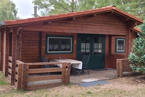 Ulkoruokailutilat