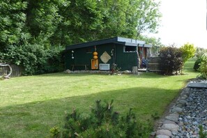 Property grounds - Holiday home in Putgarten with barbecue (Putgarten)