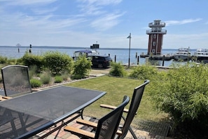 Outdoor dining - Apartment in Plau am See with swimming pool (Plau am See)