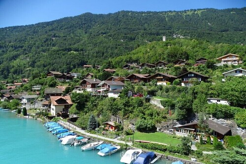 Chalet dans les montagnes suisses