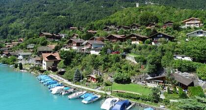 Chalet dans les montagnes suisses