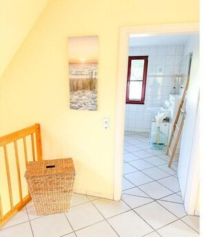 Interior - Beach House Sea Star (Glowe)