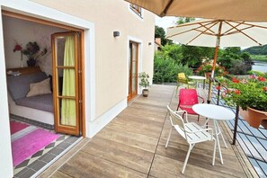 Outdoor dining - Holiday apartment in Pirna with swimming pool (Pirna)
