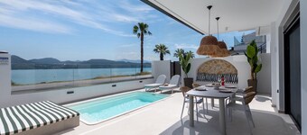 Ciel Seafront Suites
