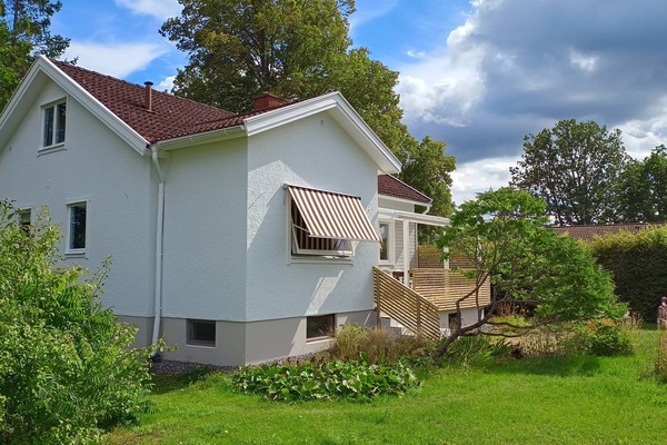 Villa Emma mit weitläufigem Grundstück im Herzen von Småland