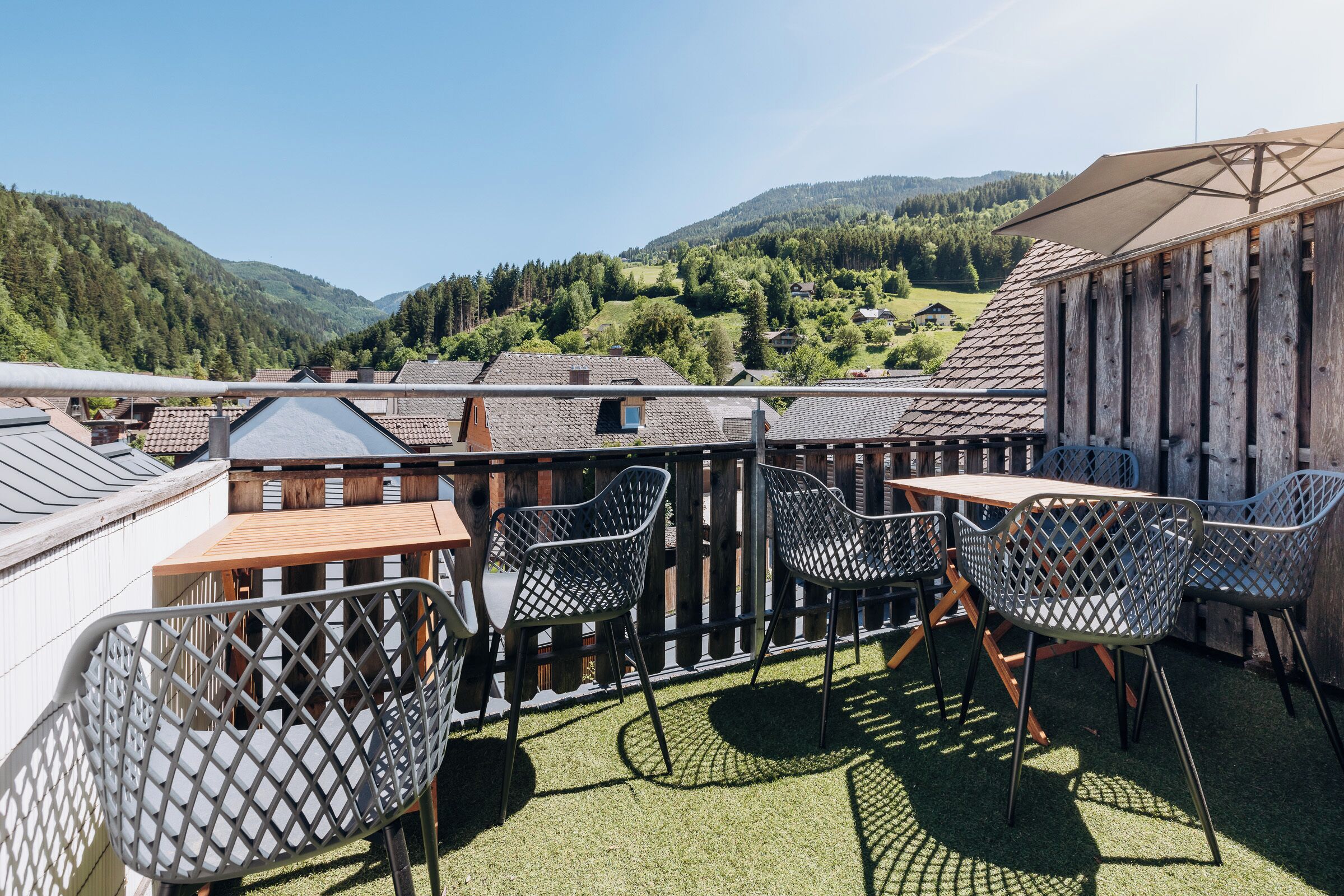 Balcony with a view of the mountains
