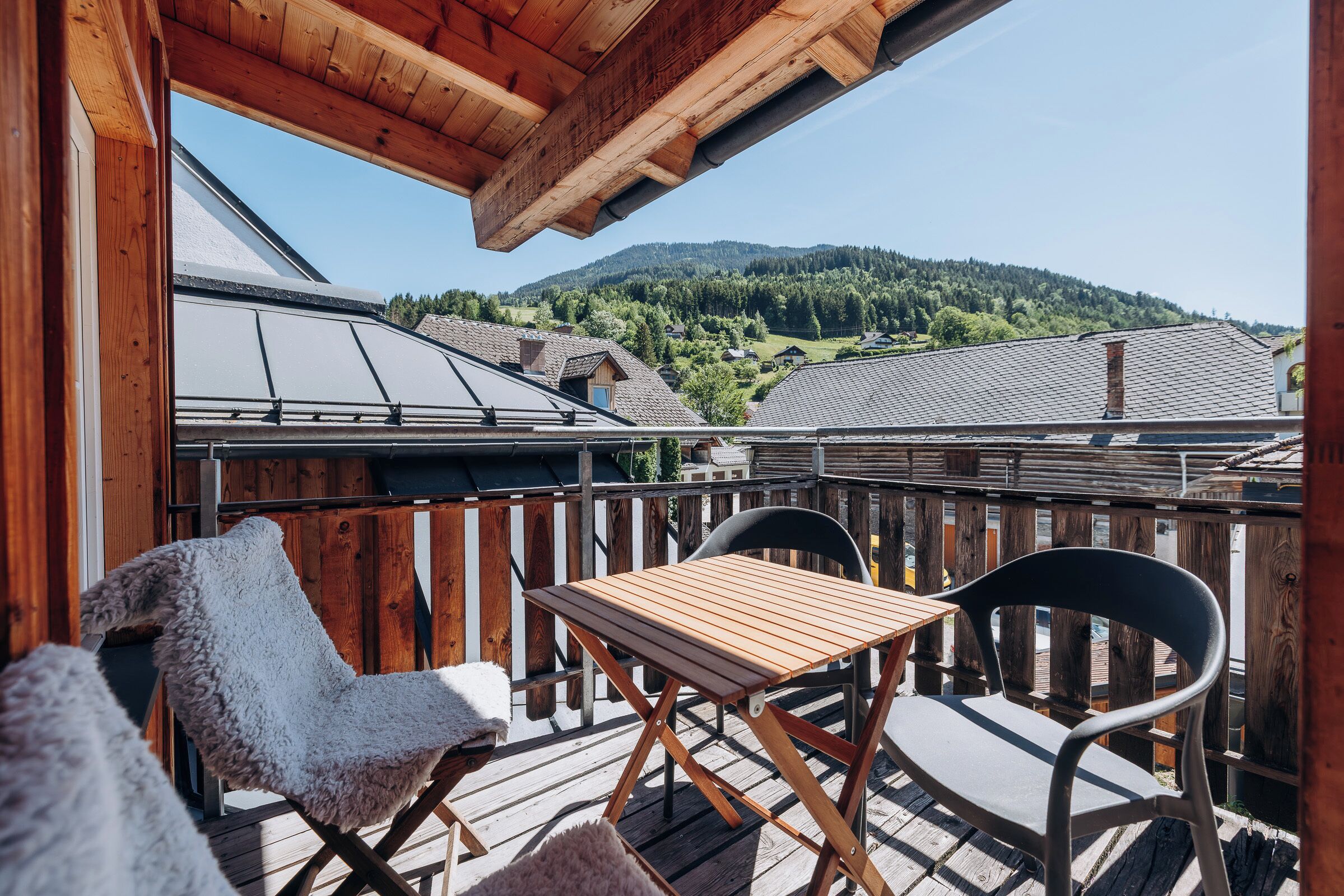 Balcony with a view of the mountains