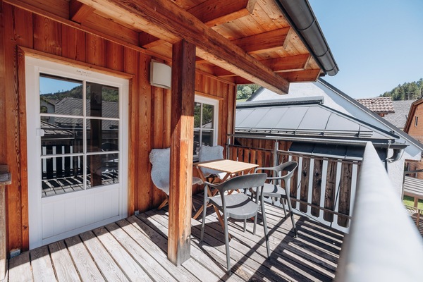 Balcony with seating