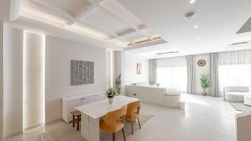 Luxury Villa, 4 Bedrooms, Poolside | Interior