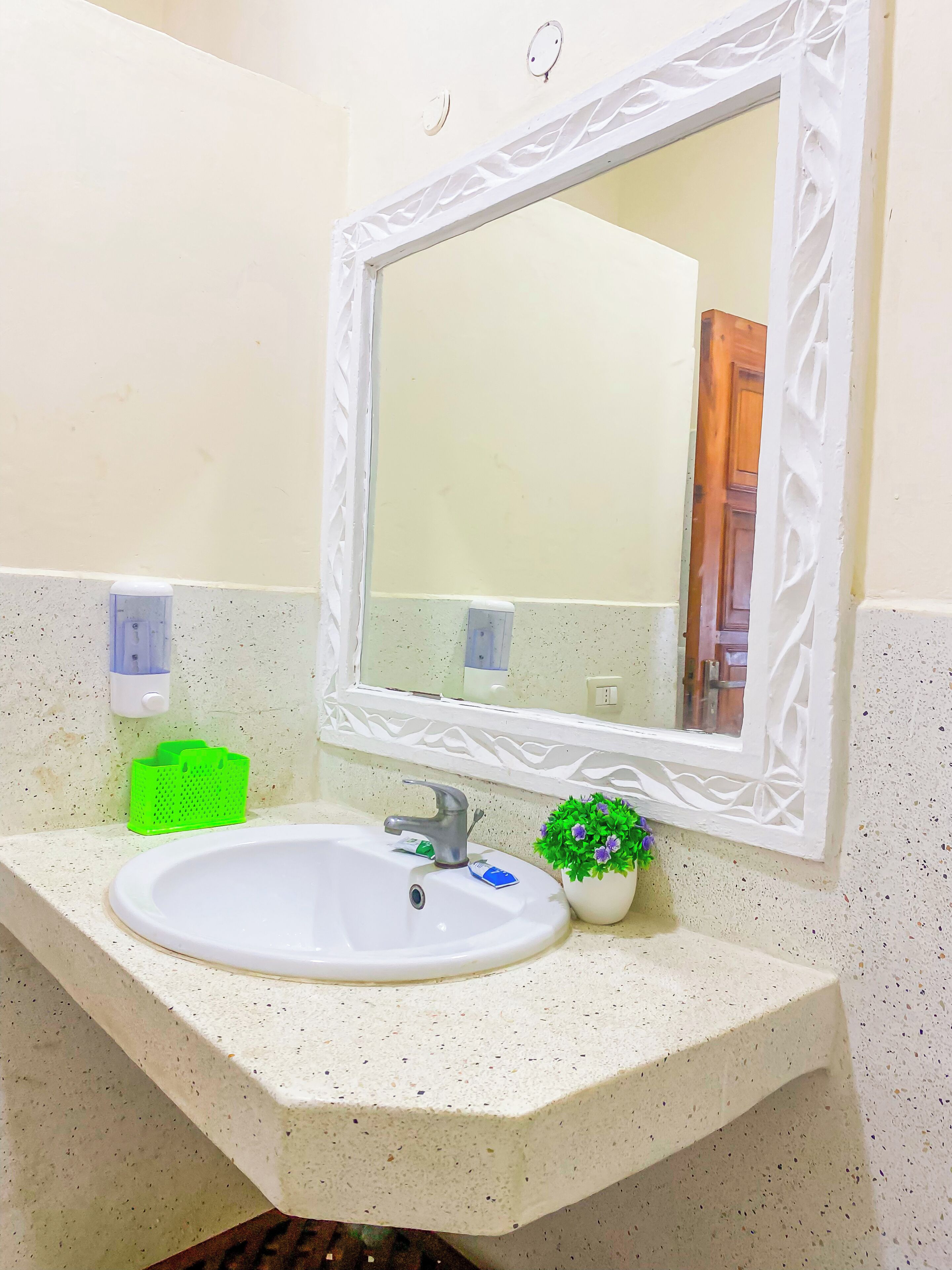 Comfort Villa, 2 Bedrooms, Patio, Garden View | Bathroom | Towels