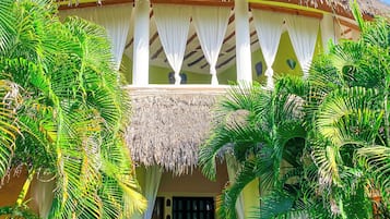 Comfort Villa, 2 Bedrooms, Patio, Garden View | Exterior