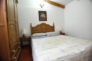 2 Schlafzimmer, Bügeleisen/Bügelbrett, Reisekinderbett, kostenloses WLAN