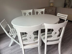 Dining - Vrbo Property (Arbonne)