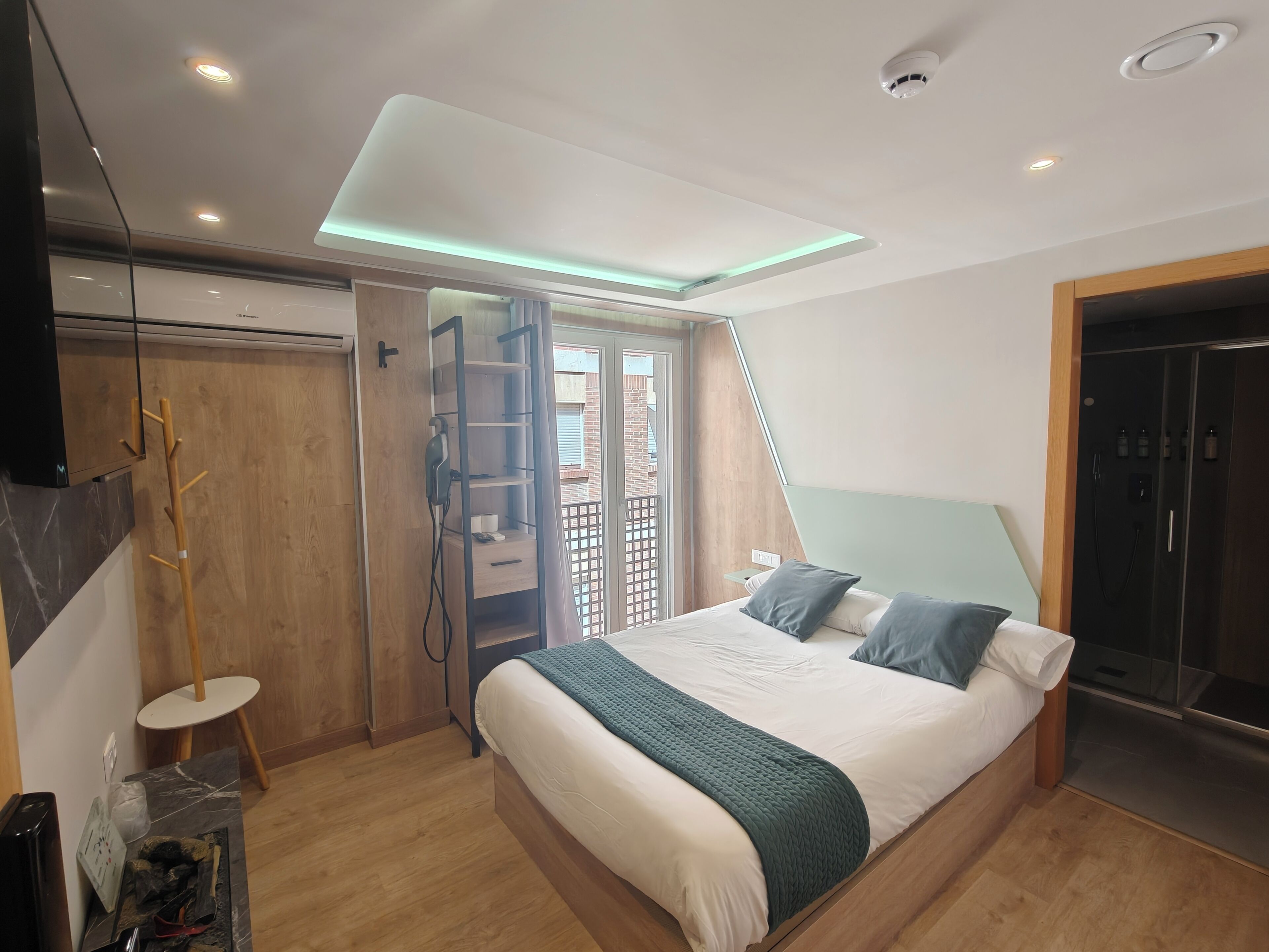 Habitació doble, vistes a la ciutat | Wifi gratuïta 