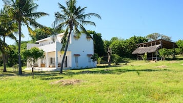 Comfort Villa, Patio, River View | Exterior