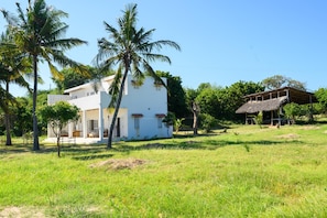 Comfort Villa, Patio, River View | Bahagian luar
