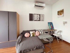 Departamento de lujo, vista a la ciudad | Área de sala de estar