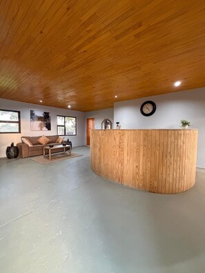 Lobby - Watupa Chalets (Rundu)