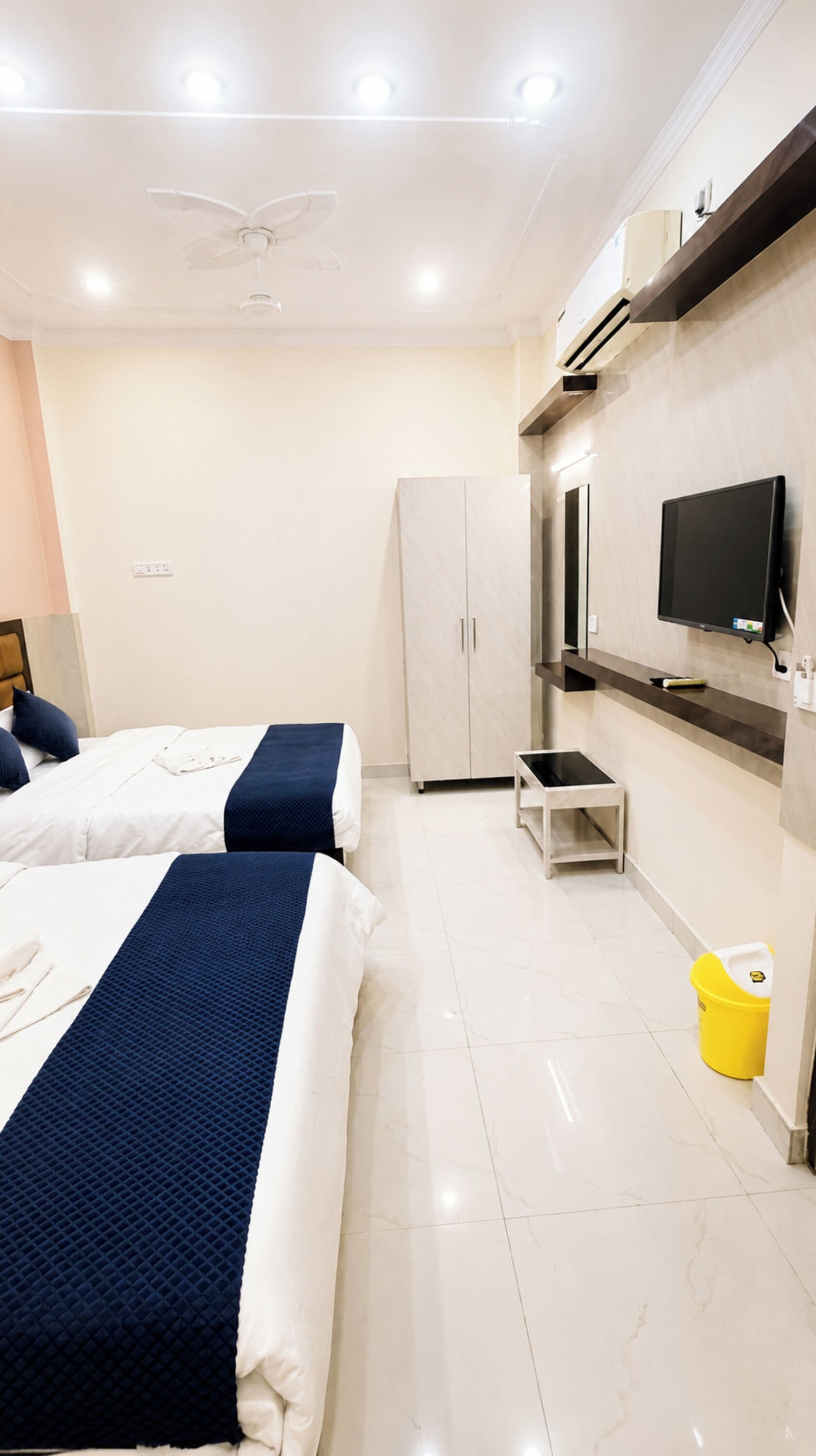Kamar Quadruple Deluks, AC | Seprai antialergi, meja kerja, kedap suara, dan Wi-Fi gratis