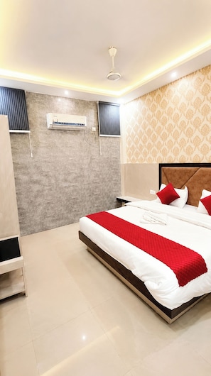 Kamar Double Deluks, AC | Seprai antialergi, meja kerja, kedap suara, dan Wi-Fi gratis