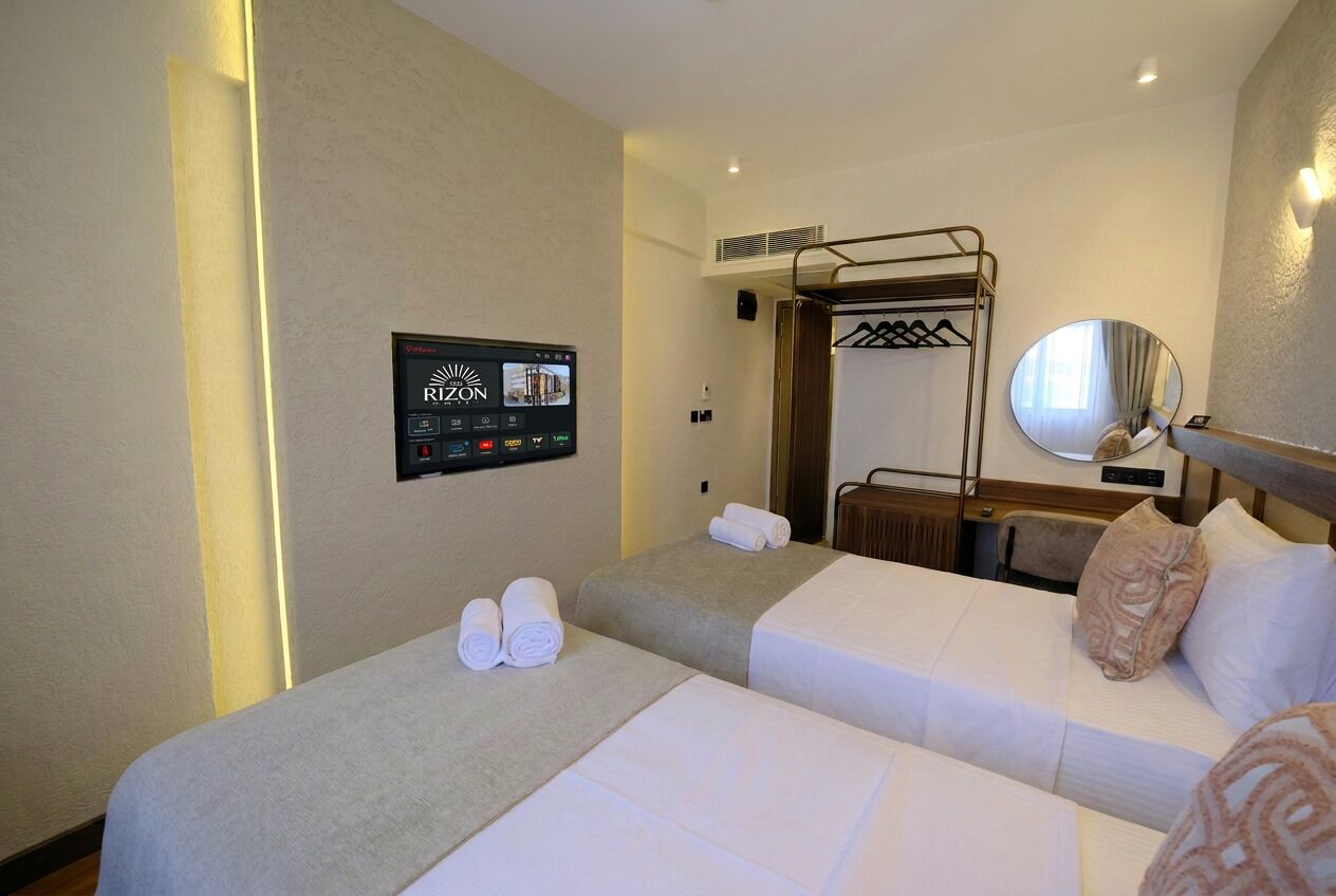 Standaard Twin kamer, uitzicht op stad | Een bureau, een laptopwerkplek, gratis wifi