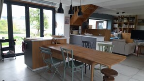 Dining - Vrbo Property (Saint-Bonnet-de-Joux)