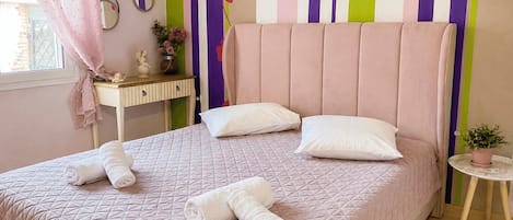 2 chambres, fer et planche à repasser, Wi-Fi, draps fournis