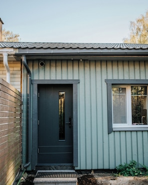 Exterior detail - Peaceful Family-Friendly Nature Stay in Tallinn / 15 minutes from The Old Town (Tallinn)