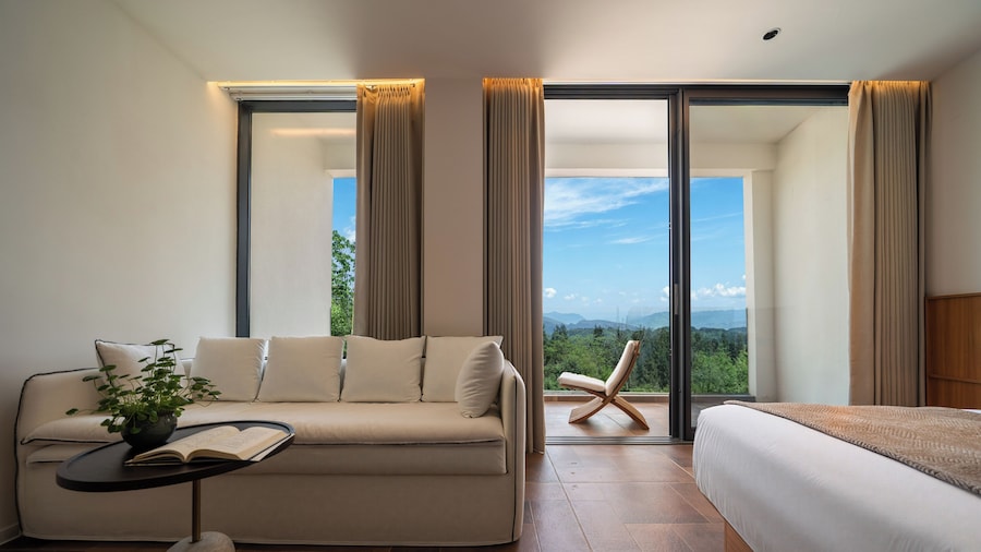 Shiliu Fang Homestay
