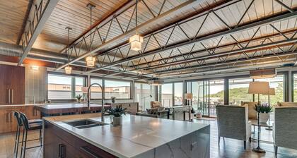 Grand Haven Condo w/ Channel View & Dtwn Location