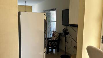 Deluxe Double Room, Courtyard View | Interior