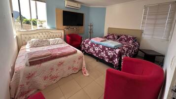 Family Double or Twin Room, Courtyard View | Blackout curtains, iron/ironing board, free WiFi
