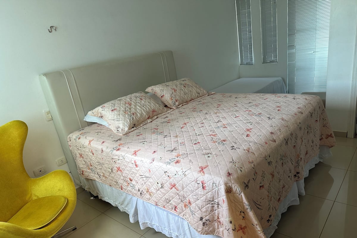 Deluxe-Suite, Balkon, Stadtblick | Zustellbetten